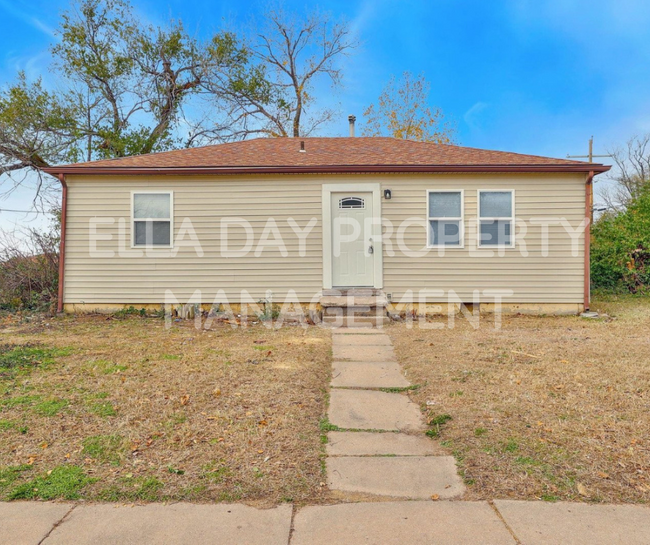 Photo - 2505 N Chautauqua Ave Casa