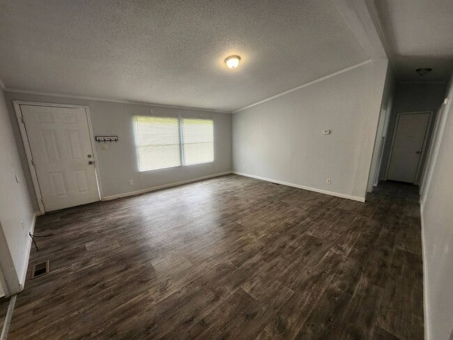 Photo - 76 Thompson Cir