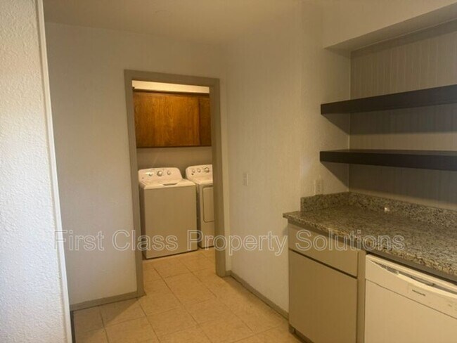 Photo - 1404 Mary Lee Ln