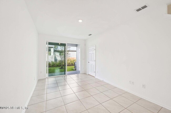 Photo - 4924 Earthshine Rd