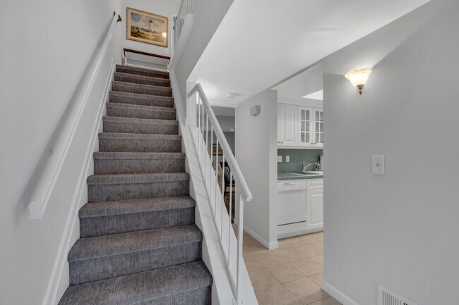 Photo - 15 Linden Dr