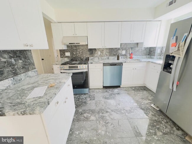 Photo - 11372 Cherry Hill Rd Unit 204