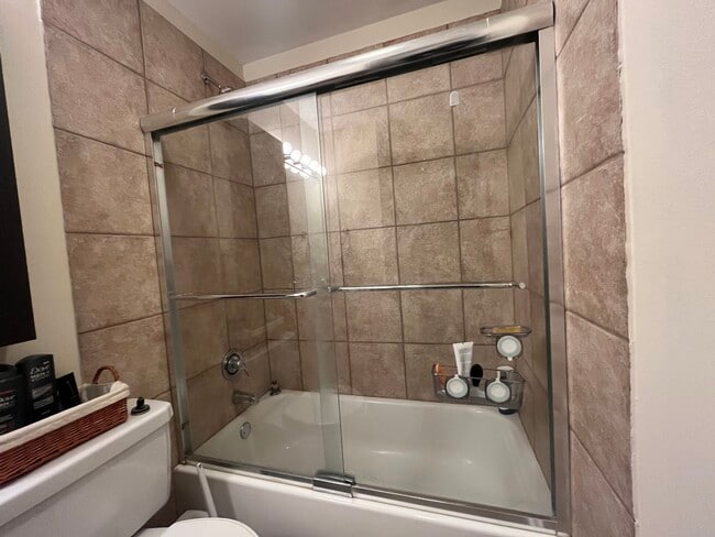 Photo - 5821 Oakwood Dr Unit F