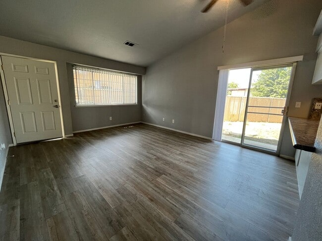 335 Springville Ct Unit D