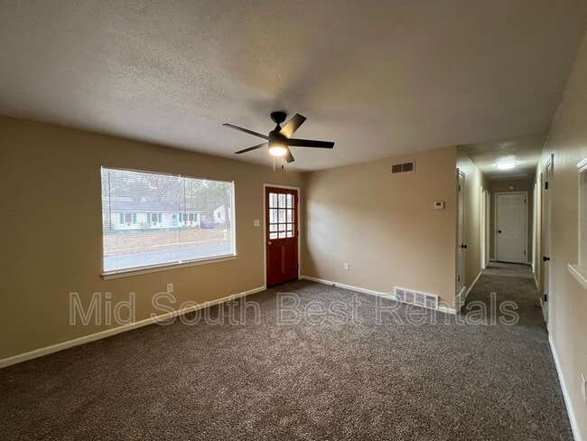 Photo - 3789 Ashburn St