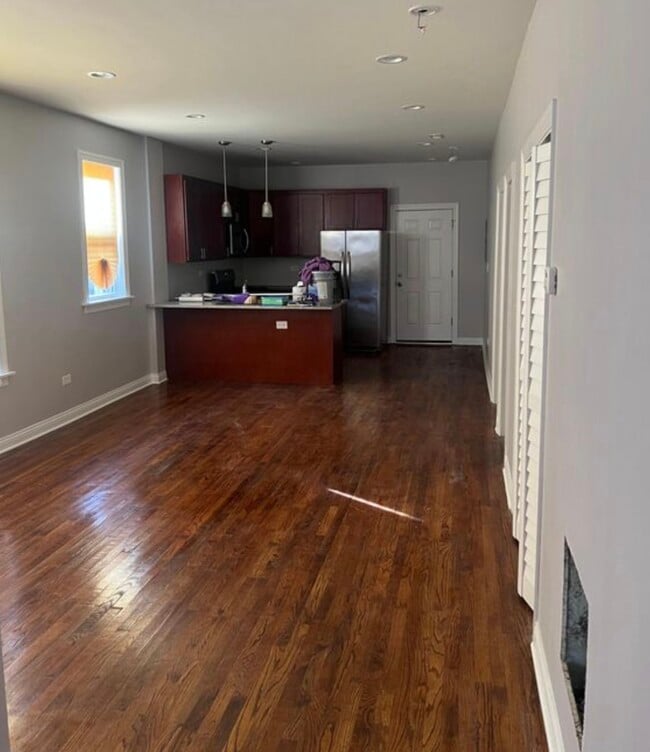 Photo - 8046 S Laflin St Unit 8046 S Laflin Street #2