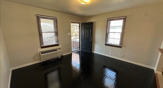 Photo - CENTER TOWNSHIP! ** SECTION 8 ACCEPTED** 2 BEDROOM/1 BATH HOME AVAILABLE NOW!!