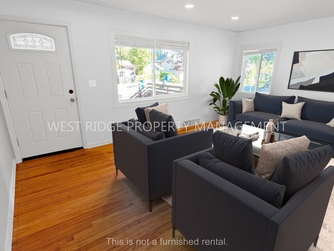 Photo - 7310 SE Schiller St