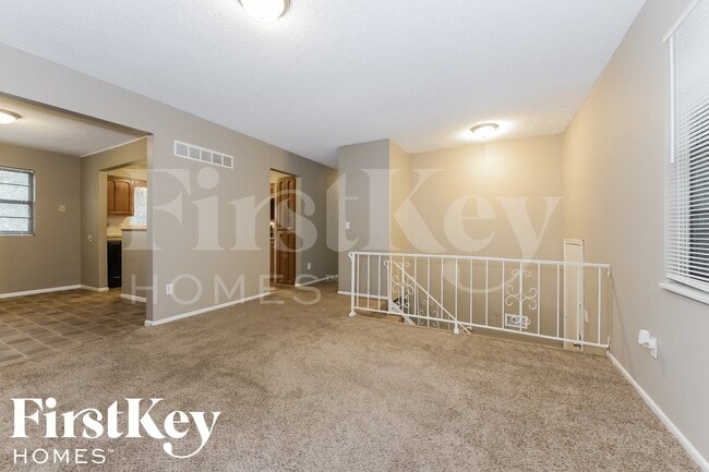 Photo - 2318 NW Chatham Pl