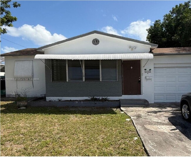 Photo - 2318 Taft St Casa