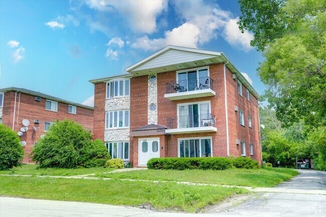 Building Photo - 16035 Laramie Ave Unit 1N Rental