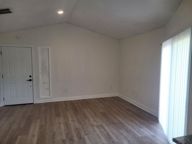 Photo - 1236 Dovehill Dr Unit 1248