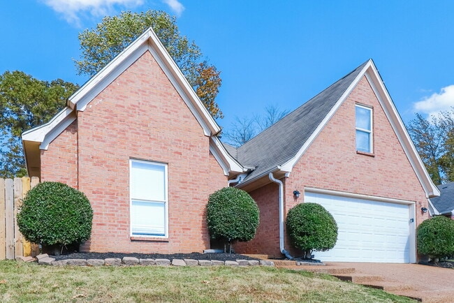 Photo - 5714 Pecan Trce