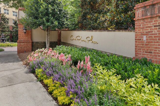 Photo - 200 River Vista Drive