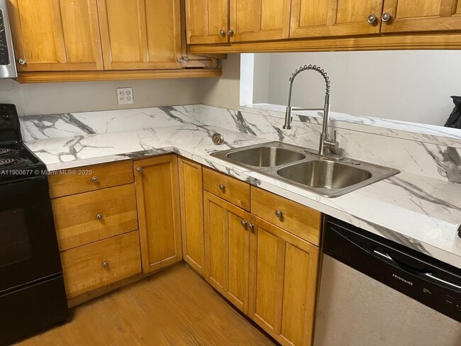 Photo - 3400 Foxcroft Rd Unit 115