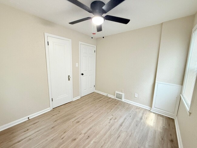 Photo - Freshly Renovated Single Family Home In De...