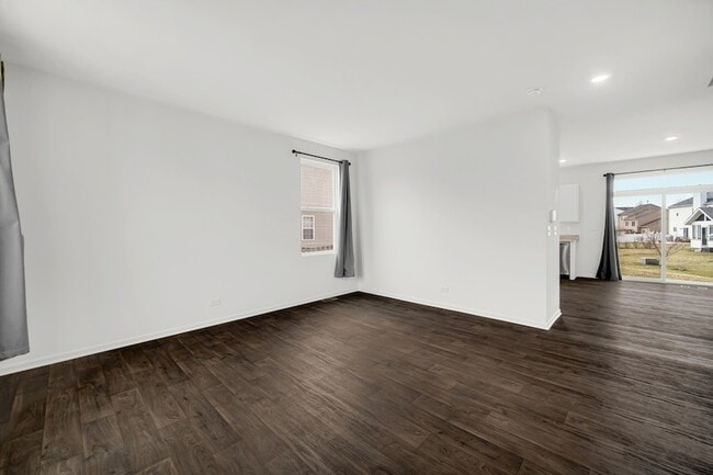 Photo - 2155 Greenview Dr