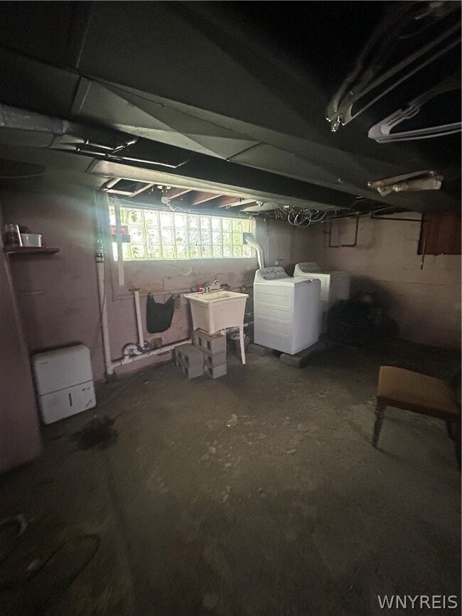Photo - 81 St Florian St