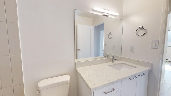 Photo - 70 Roehampton