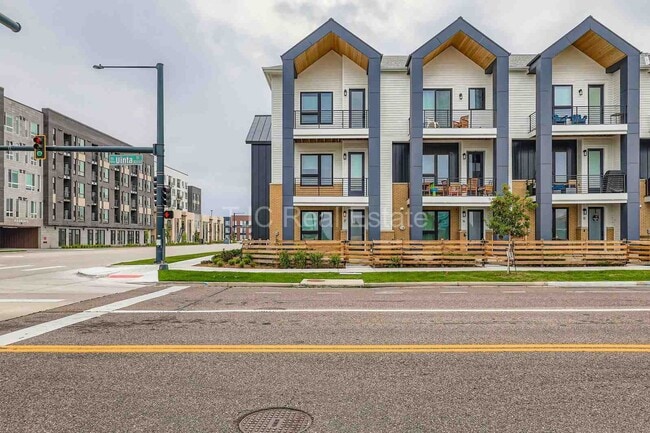 Building Photo - 3580 Uinta St Rental