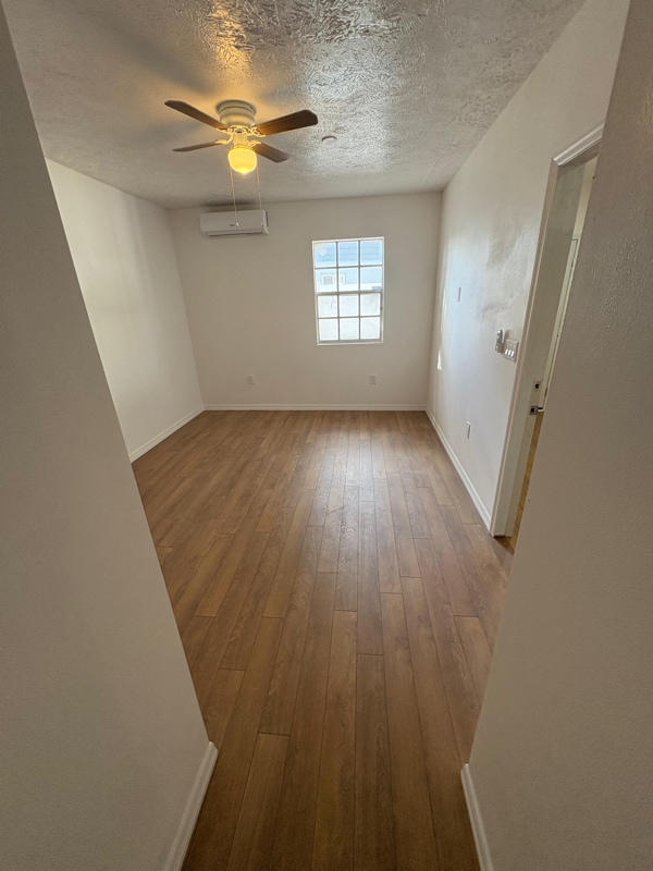 Photo - 1802 Parkwood Dr Unit 2