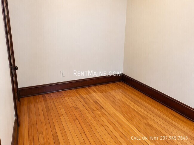 Photo - 9 Catell St Unit 3