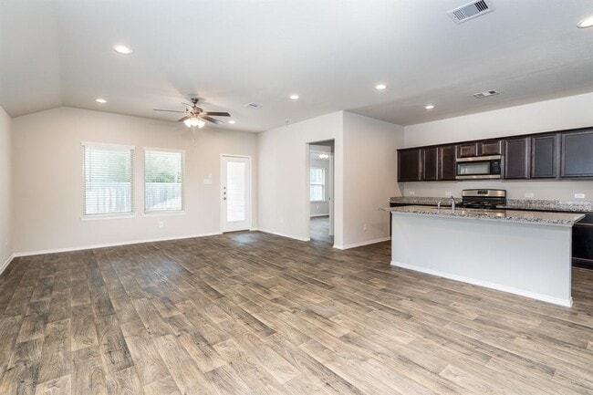 Photo - 14063 Crystal Cave Ln