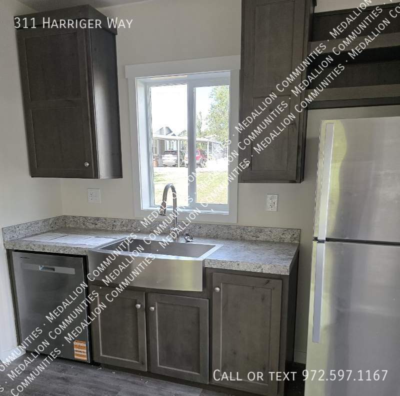 Photo - 311 Harriger Way