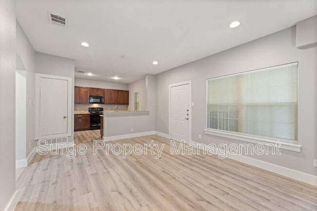 Photo - 13609 Pinnacle Cir W Unit Apt 1105