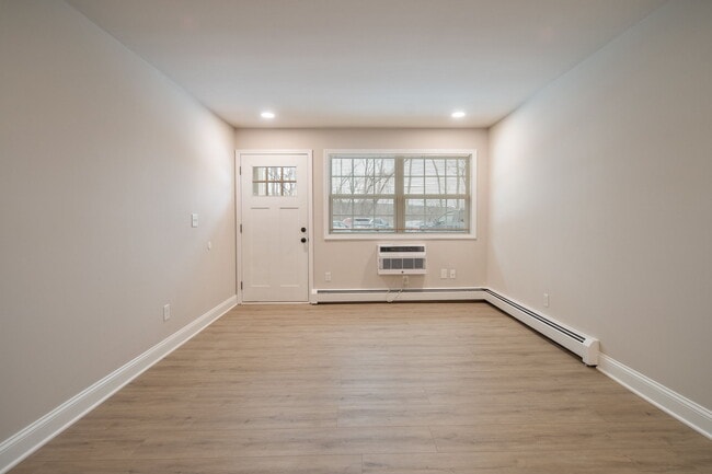Photo - Burdeck Street Apartments
