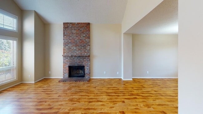 Photo - Prime Tigard Location, Summer Lake Neighborhood / Morning Hill, Close To Progress Ridge, Pet Frie...