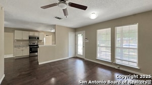 Photo - 6038 Sandwick Dr