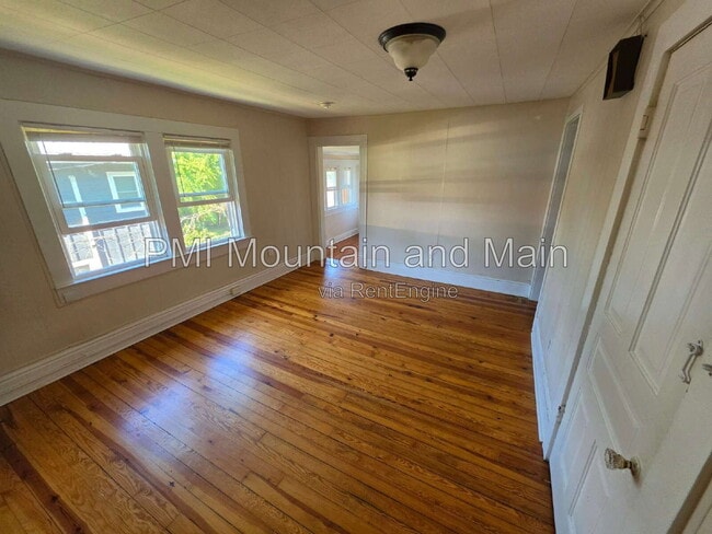 Photo - 41 Westwood Pl Unit 4