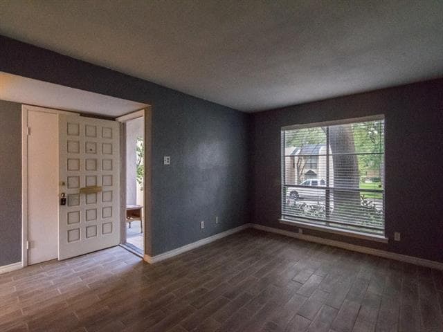Photo - 317 Valley Park Dr