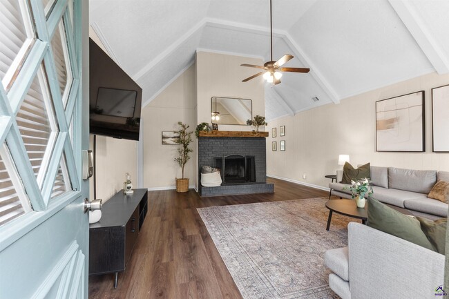 Photo - 1100 Kenwood Dr House