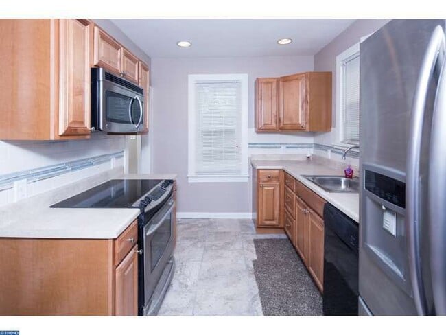 Photo - 5 Woodrow Ave