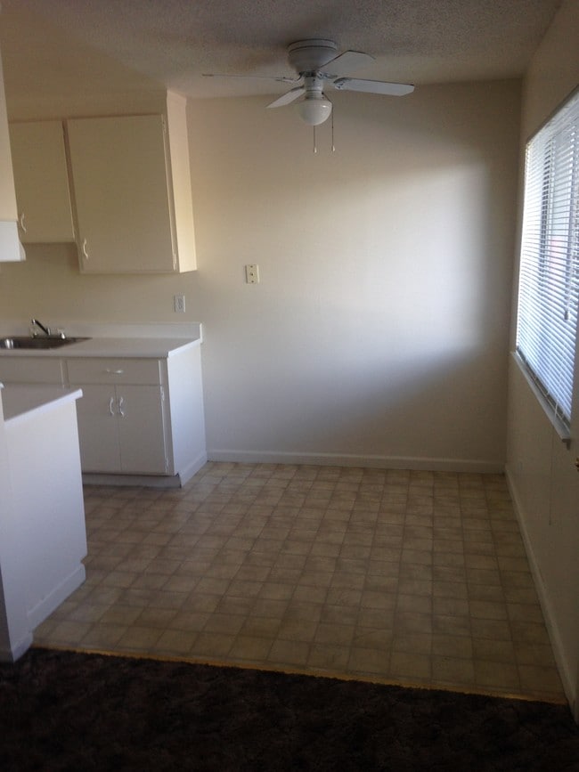 Photo - 1514 Lincoln Blvd Apartments Unit 20
