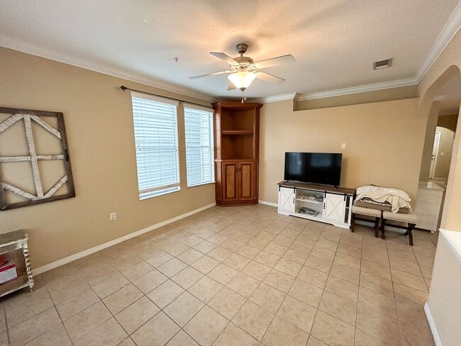 Photo - Campus View 1257 #211 - Pet Friendly!