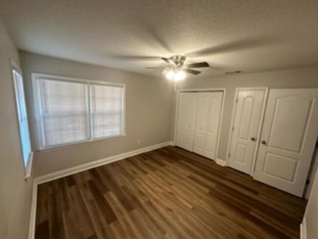 Photo - 315 Brannen St Unidad A