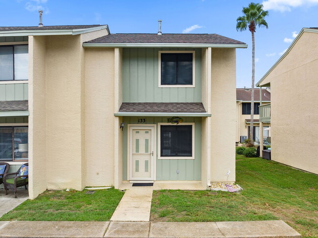 Photo - 133 W Leslie Ln