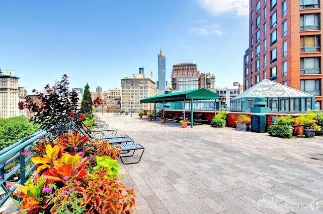 Building Photo - 101 E 15th St Rental