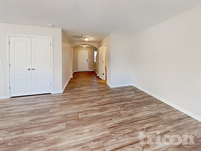 Photo - 1912 Carpenter Cabin Dr