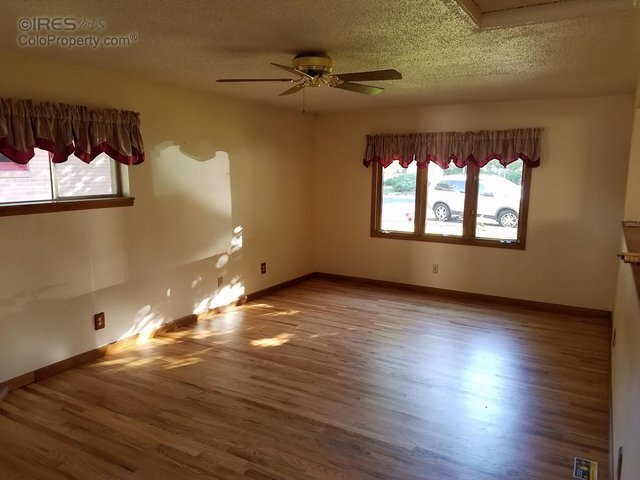 Photo - Fantastic Brick Ranch w/ 3 bedrooms and a Huge 2 Car Garage!