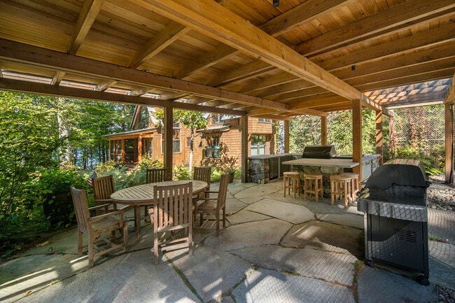 Photo - 131 Fish Hook Rd