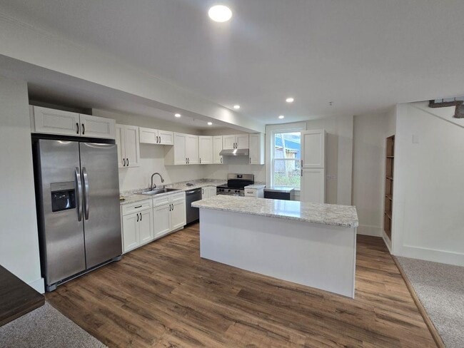 Photo - 188 Main St Unit West