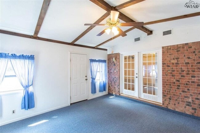 Photo - 8 Chanute Cir Unit A