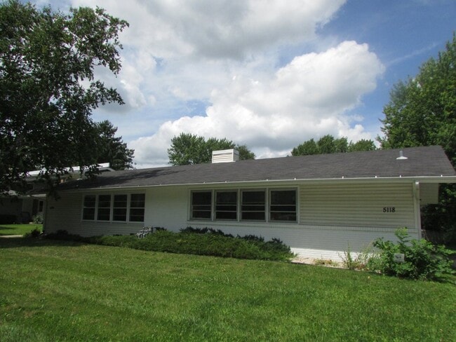 Photo - 5118 Manitowoc Pky