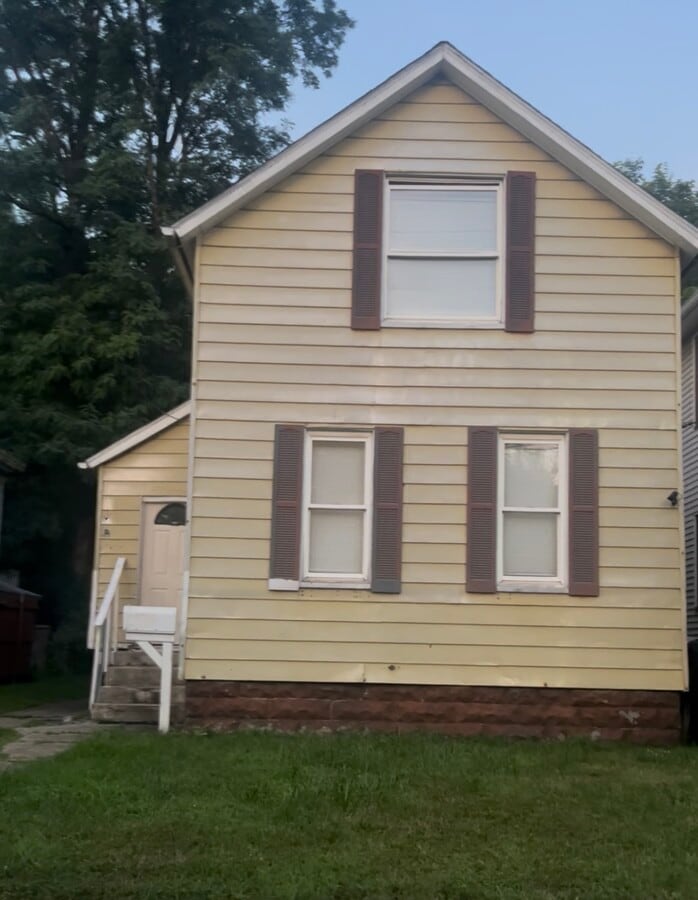Photo - 3061 E 67th St House