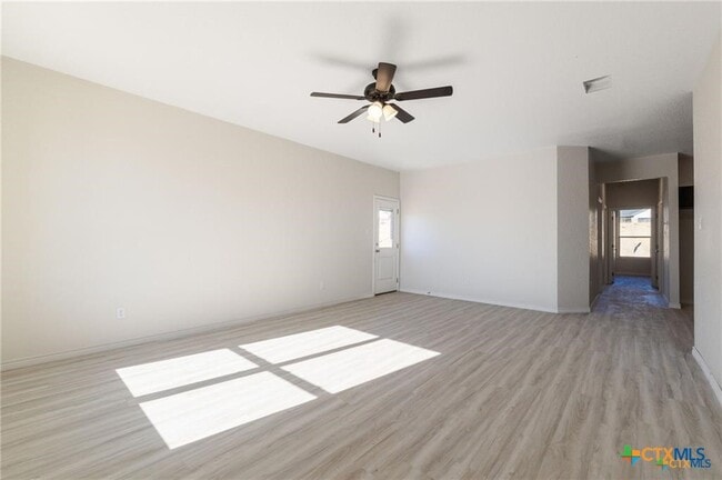 Photo - 508 W Avenue A