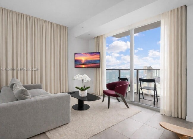 Building Photo - 227 NE 2nd St Unit 2602